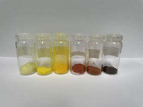 organic photocatalysts exhibiting intense colors